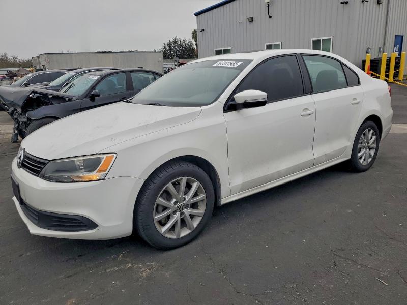 97241655 :رقم المزاد ، 3VWDX7AJ4BM341766 vin ، 2011 Volkswagen Jetta Se مزاد بيع