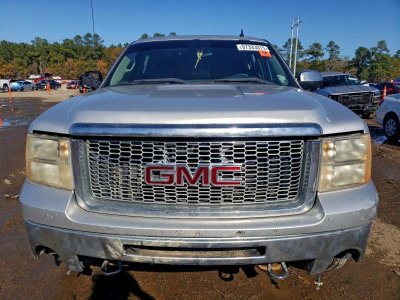 97393075 :رقم المزاد ، 3GTP1VE09DG113688 vin ، 2013 Gmc Sierra C15 مزاد بيع