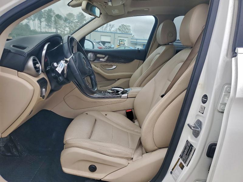 93028345 :رقم المزاد ، WDC0G4KB9KF566900 vin ، 2019 Mercedes-benz Glc مزاد بيع