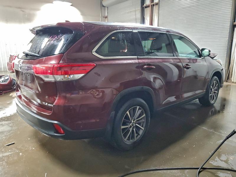 Продаж на аукціоні авто 2019 Toyota Highlander, vin: 5TDJZRFH2KS703269, номер лоту: 97959085