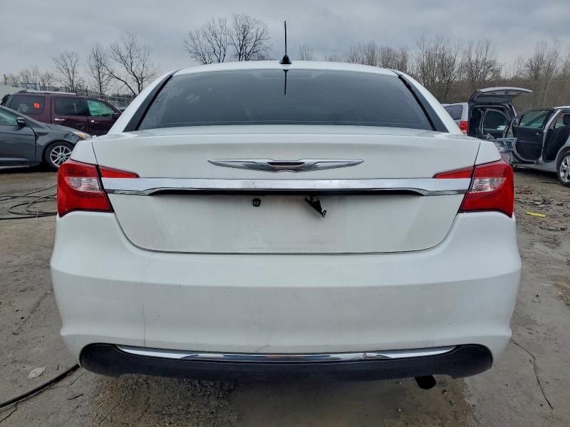 95949415 :رقم المزاد ، 1C3CCBBB7DN764052 vin ، 2013 Chrysler 200 مزاد بيع