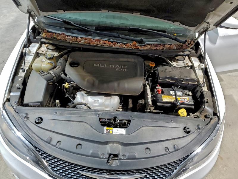 Продаж на аукціоні авто 2015 Chrysler 200, vin: 1C3CCCAB9FN720838, номер лоту: 94947565