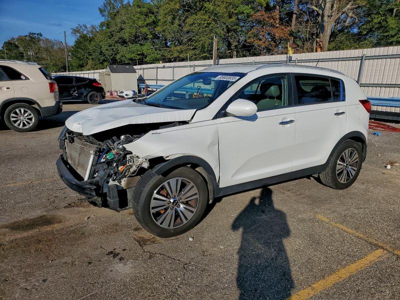 95900835 :رقم المزاد ، KNDPC3AC4G7844348 vin ، 2016 Kia Sportage مزاد بيع