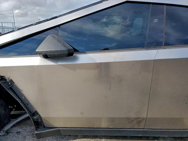 Продажа на аукционе авто 2024 Tesla Cybertruck, vin: 7G2CEHED8RA056642, номер лота: 94684135