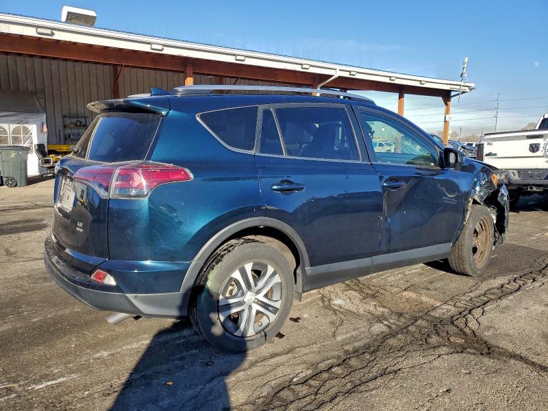 2018 Toyota Rav4 Le მანქანა იყიდება აუქციონზე, vin: JTMBFREV7JJ729415, აუქციონის ნომერი: 98959765