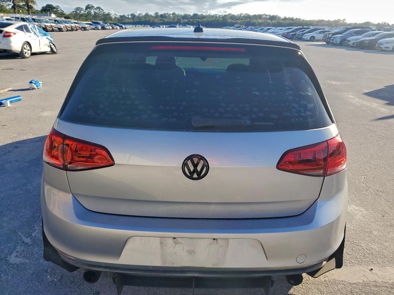 94038955 :رقم المزاد ، 3VWYT7AU1FM038439 vin ، 2015 Volkswagen Gti مزاد بيع