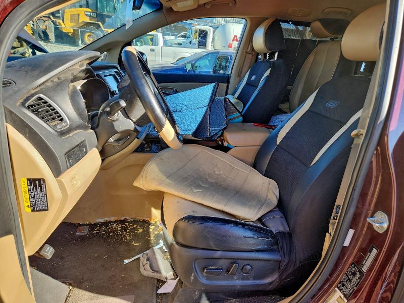 95724965 :رقم المزاد ، KNDMB5C19H6333383 vin ، 2017 Kia Sedona مزاد بيع
