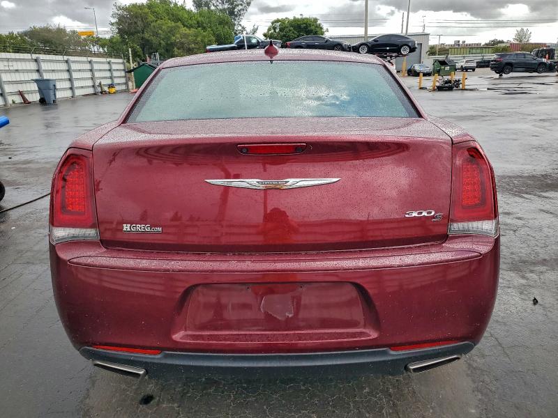 2019 Chrysler 300 S მანქანა იყიდება აუქციონზე, vin: 2C3CCABG5KH654015, აუქციონის ნომერი: 75307495