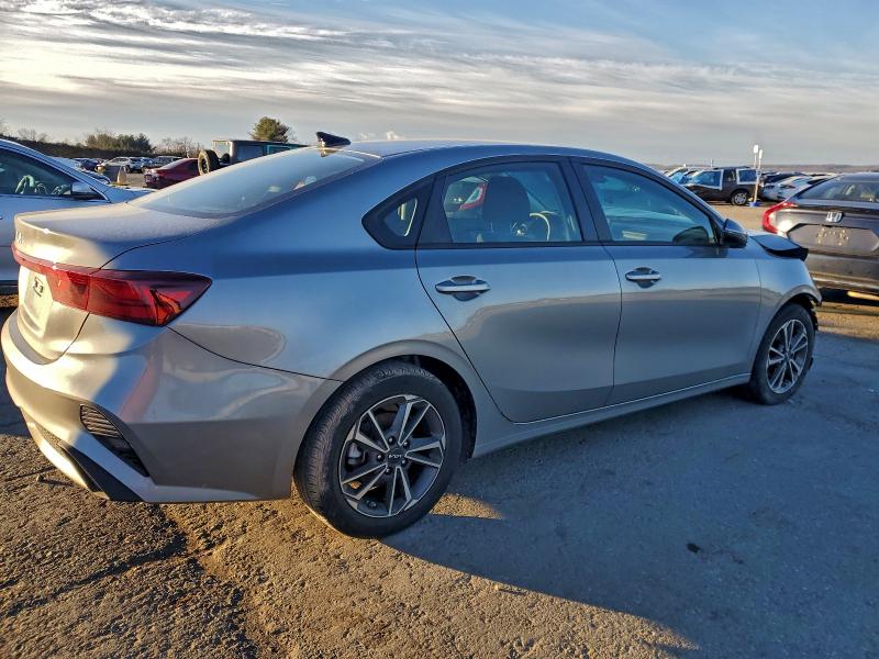 96944895 :رقم المزاد ، 3KPF24AD0PE607160 vin ، 2023 Kia Forte Lx مزاد بيع