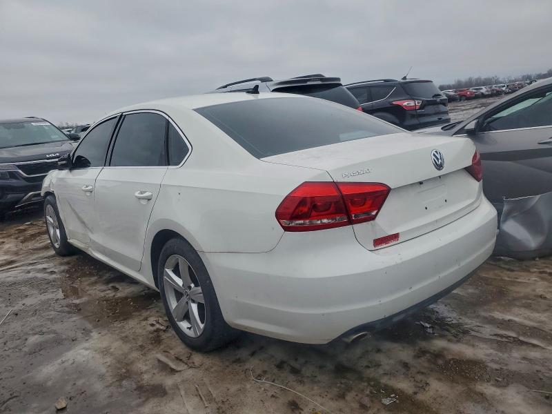 48011956 :رقم المزاد ، 1VWBP7A36DC123714 vin ، 2013 Volkswagen Passat مزاد بيع