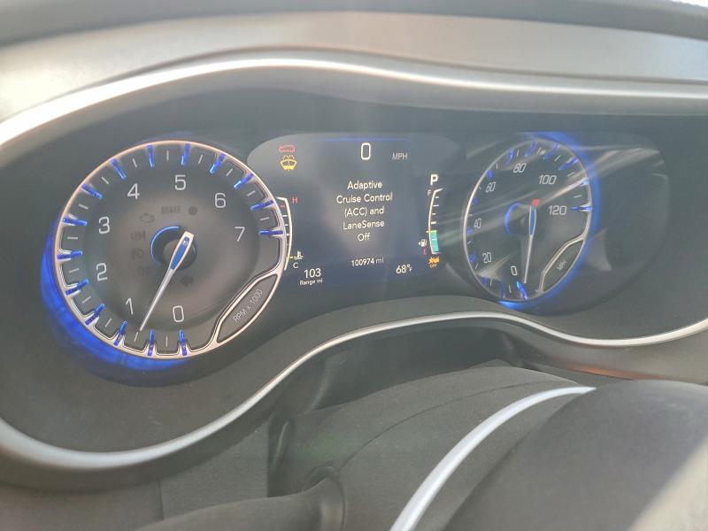 70904565 :رقم المزاد ، 2C4RC1BG0NR138780 vin ، 2022 Chrysler Pacifica مزاد بيع