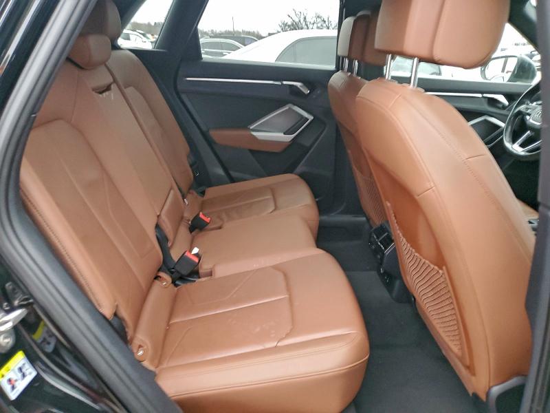 97341145 :رقم المزاد ، WA1AUCF34M1058893 vin ، 2021 Audi Q3 مزاد بيع