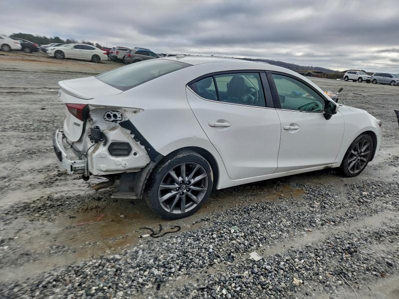 Aukcja sprzedaży 2018 Mazda 3, vin: 3MZBN1V30JM211570, numer aukcji: 93603805