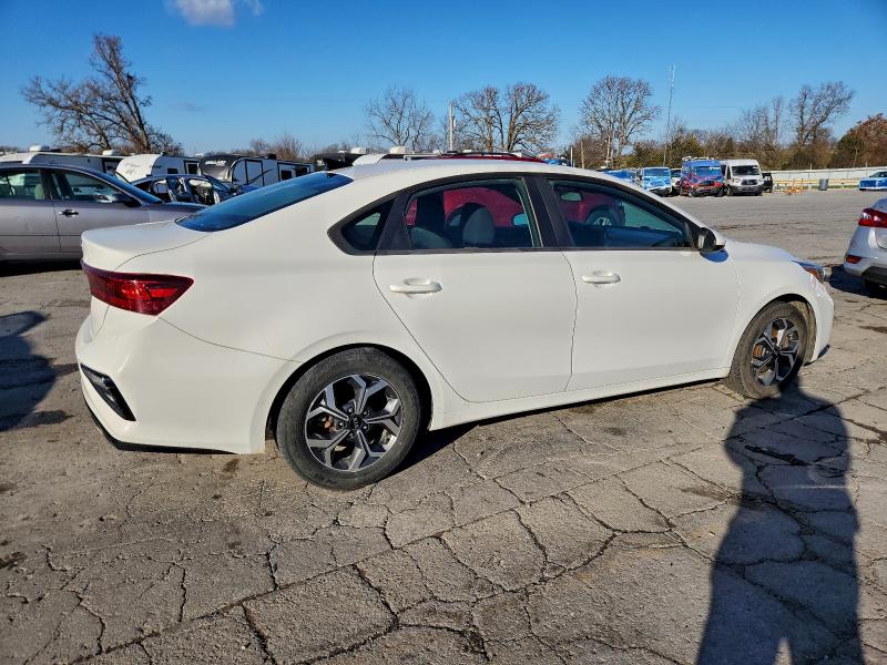 2019 Kia Forte მანქანა იყიდება აუქციონზე, vin: 3KPF24AD8KE111306, აუქციონის ნომერი: 95841295