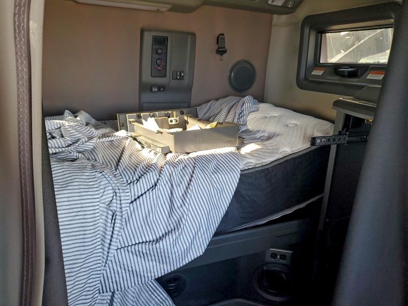 96538785 :رقم المزاد ، 4V4NC9EH9RN658050 vin ، 2024 Volvo Vnl مزاد بيع