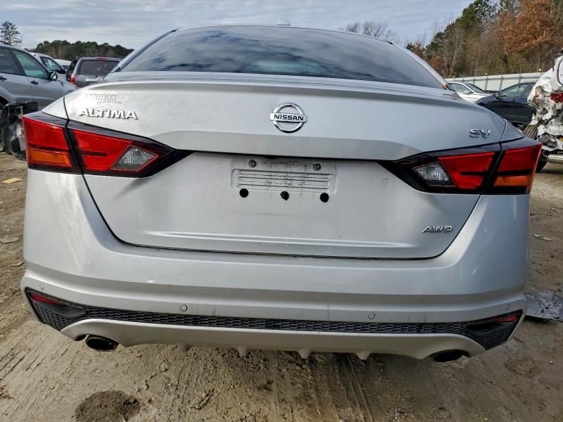 95572185 :رقم المزاد ، 1N4BL4DW9NN332945 vin ، 2022 Nissan Altima مزاد بيع