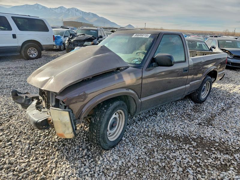 2000 Gmc Sonoma მანქანა იყიდება აუქციონზე, vin: 1GTCS1450YK242967, აუქციონის ნომერი: 47901576
