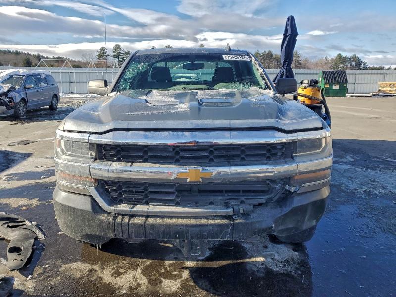 95408165 :رقم المزاد ، ME7420 vin ، 2015 Chevrolet Silverado مزاد بيع