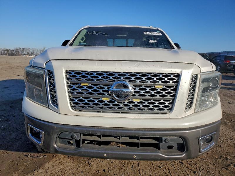 Продаж на аукціоні авто 2019 Nissan Titan, vin: 1N6AA1E57KN504186, номер лоту: 97723915