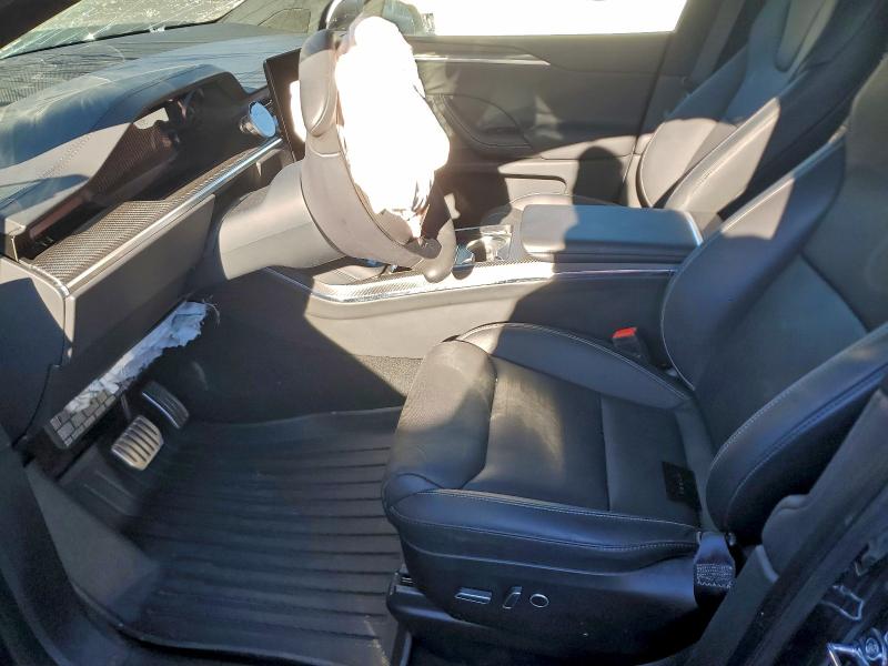 96998405 :رقم المزاد ، 7SAXCBE60RF438677 vin ، 2024 Tesla X مزاد بيع