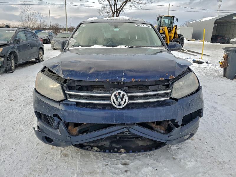 Продажа на аукционе авто 2011 Volkswagen Touareg, vin: WVGFF9BP7BD003590, номер лота: 96327745