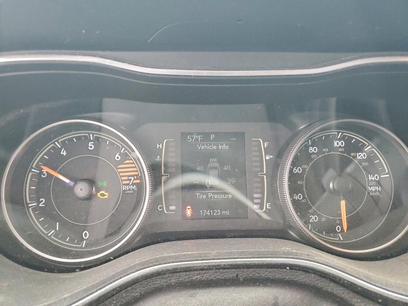 Продаж на аукціоні авто 2019 Jeep Cherokee, vin: 1C4PJLCB8KD148337, номер лоту: 98018245