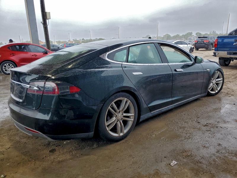 Aukcja sprzedaży 2013 Tesla Model S, vin: 5YJSA1DG2DFP03528, numer aukcji: 96070665