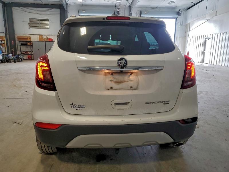 95943245 :رقم المزاد ، KL4CJGSB2LB060222 vin ، 2020 Buick Encore مزاد بيع