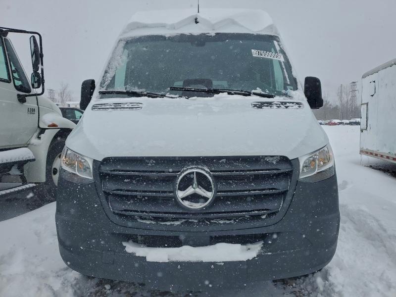 97650005 :رقم المزاد ، W1Z4KFHY8SP818568 vin ، 2025 Mercedes-benz Sprinter 2 مزاد بيع