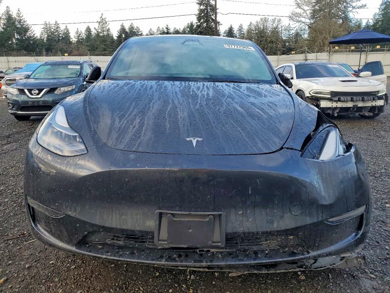 2024 Tesla Model Y მანქანა იყიდება აუქციონზე, vin: 7SAYGDED4RF055232, აუქციონის ნომერი: 97722985