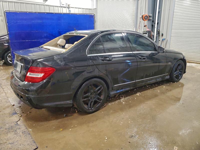 2012 Mercedes-benz C მანქანა იყიდება აუქციონზე, vin: WDDGF4HB3CR238893, აუქციონის ნომერი: 70048555