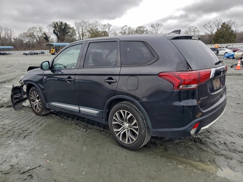 Продаж на аукціоні авто 2018 Mitsubishi Outlander, vin: JA4AD2A32JZ003602, номер лоту: 95089415