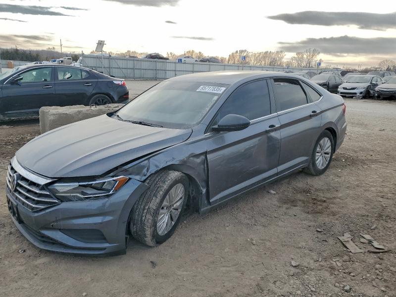 95717835 :رقم المزاد ، 3VWC57BU1KM139400 vin ، 2019 Volkswagen Jetta مزاد بيع