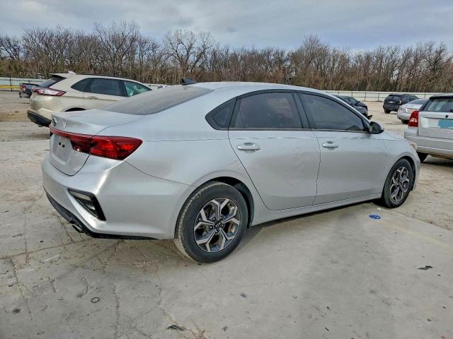 Продаж на аукціоні авто 2019 Kia Forte, vin: 3KPF24AD9KE050564, номер лоту: 96340465