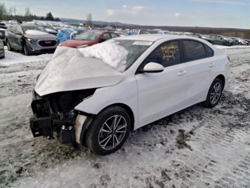 2023 Kia Forte მანქანა იყიდება აუქციონზე, vin: 3KPF24AD7PE517911, აუქციონის ნომერი: 97836525