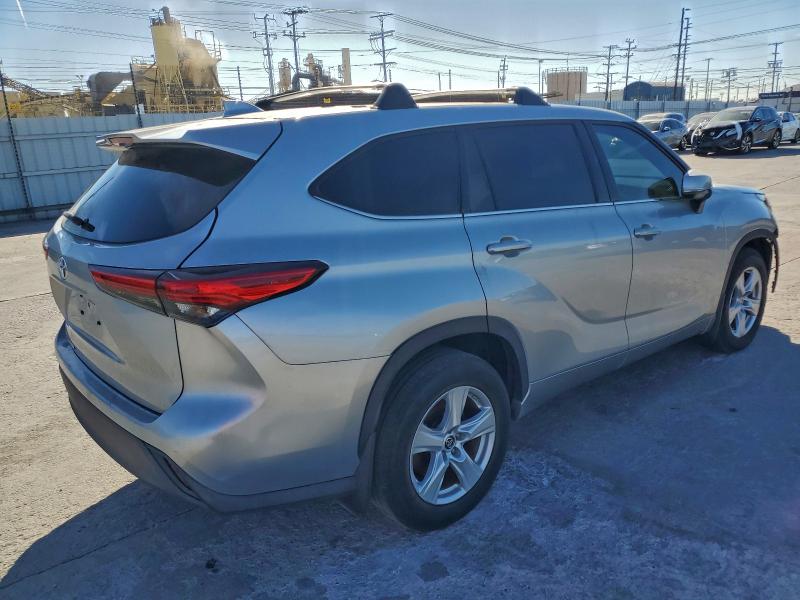 Aukcja sprzedaży 2021 Toyota Highlander, vin: 5TDCZRAH2MS534180, numer aukcji: 98032595