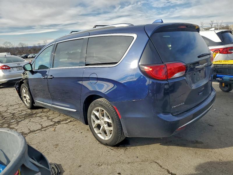 Продажа на аукционе авто 2017 Chrysler Pacifica, vin: 2C4RC1EGXHR653009, номер лота: 96309125