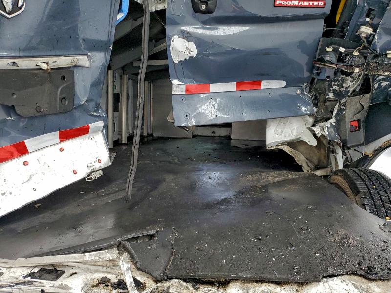60700416 :رقم المزاد ، 3C6TRVDG1JE161061 vin ، 2018 Ram Promaster 2500 مزاد بيع