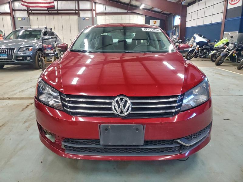 97111485 :رقم المزاد ، 1VWAT7A38FC023172 vin ، 2015 Volkswagen Passat S مزاد بيع
