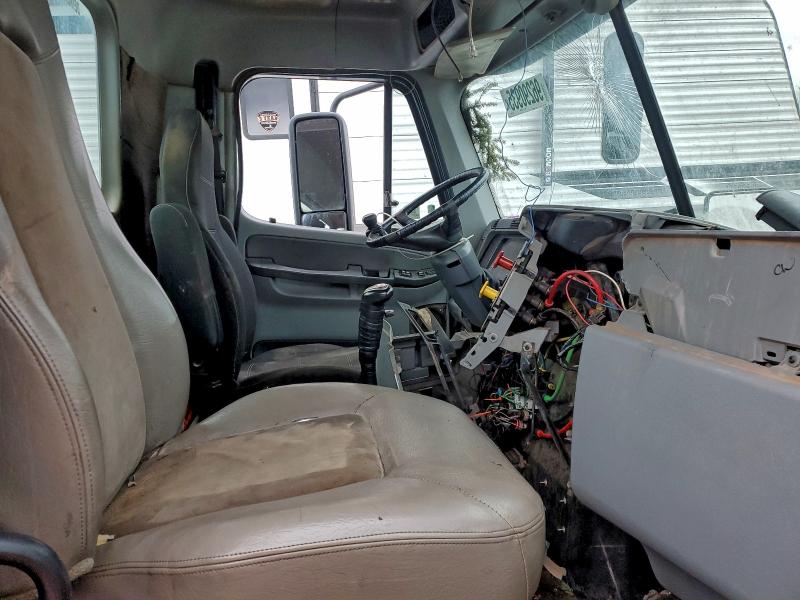 2005 Freightliner Convention მანქანა იყიდება აუქციონზე, vin: 1FUJA6CK65LU50655, აუქციონის ნომერი: 96290935