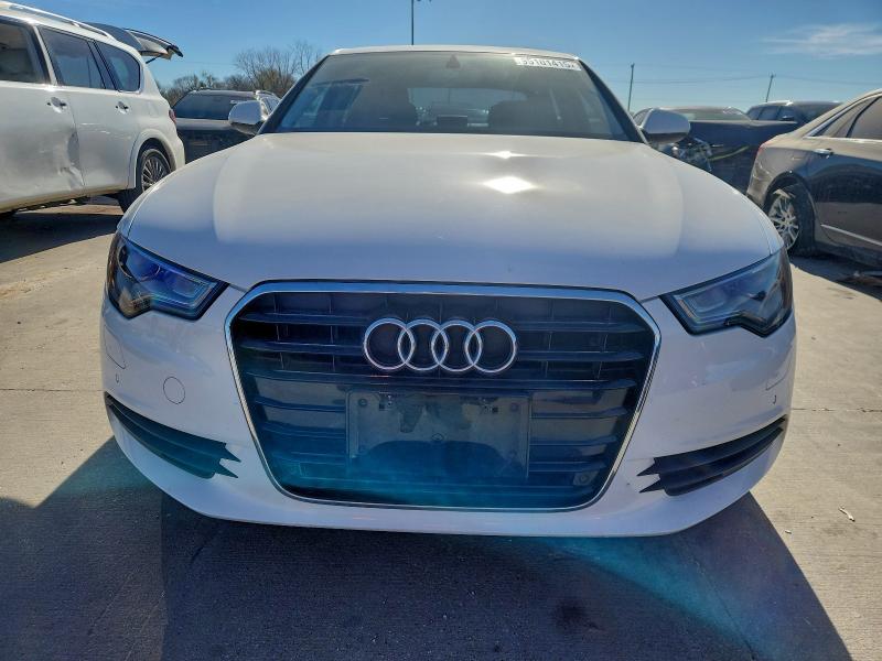 Продаж на аукціоні авто 2015 Audi A6, vin: WAUDFAFC0FN011001, номер лоту: 95101415