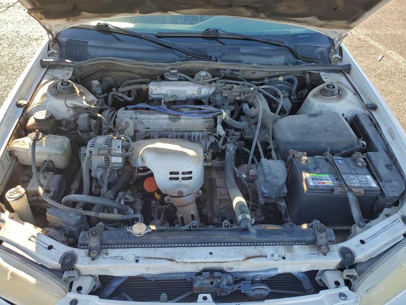 96587155 :رقم المزاد ، JT2BG28KXW0181261 vin ، 1998 Toyota Camry مزاد بيع