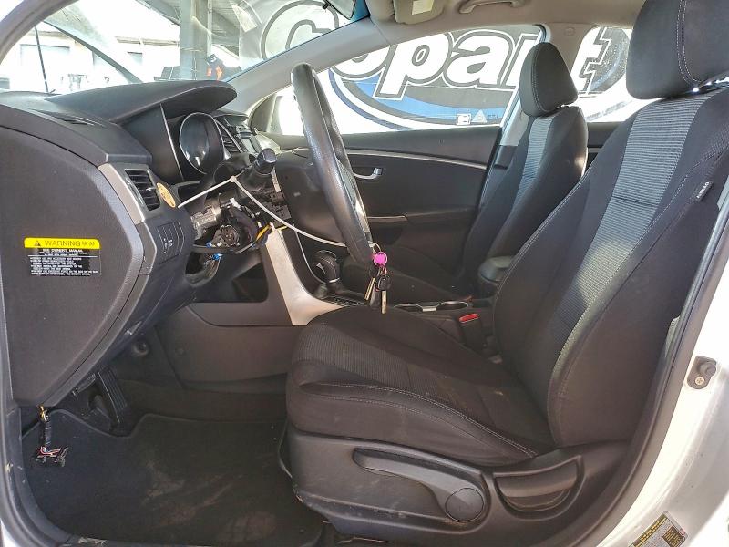 2017 Hyundai Elantra Gt მანქანა იყიდება აუქციონზე, vin: KMHD35LH7HU381529, აუქციონის ნომერი: 97357815