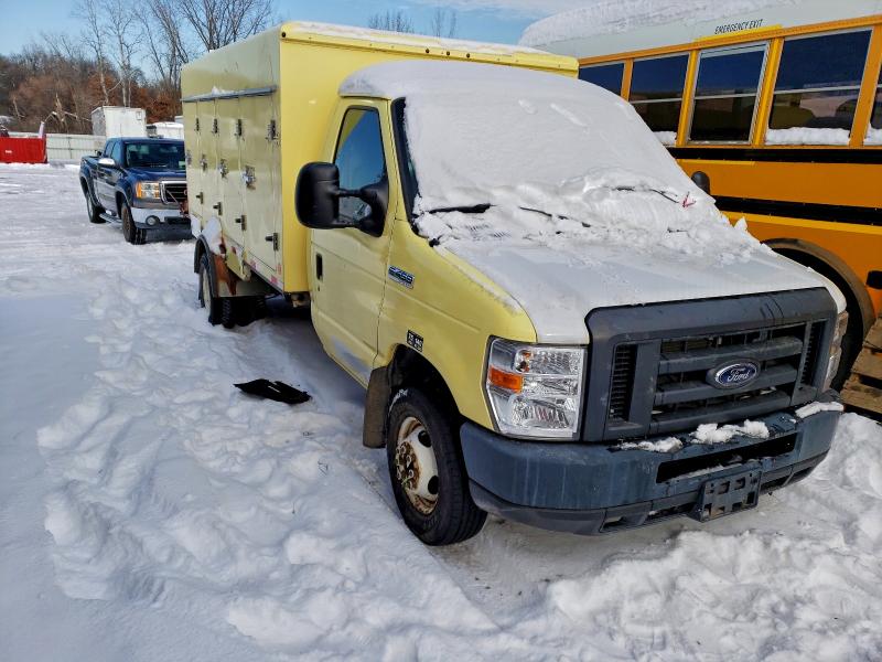 96470875 :رقم المزاد ، 1FDXE4FSXJDC17478 vin ، 2018 Ford Econoline مزاد بيع
