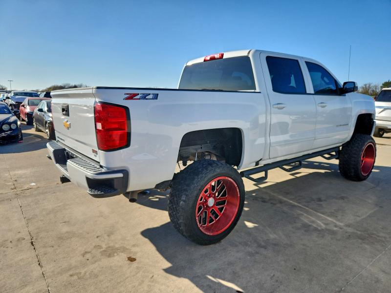 93399405 :رقم المزاد ، 3GCUKREC1JG316944 vin ، 2018 Chevrolet Silverado مزاد بيع