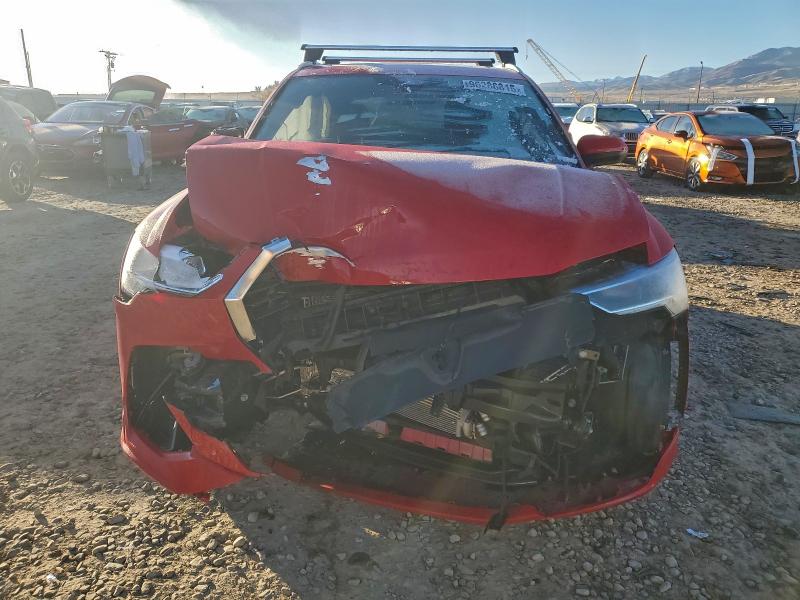 46933526 :رقم المزاد ، WA1DECF34R1054750 vin ، 2024 Audi Q3 مزاد بيع