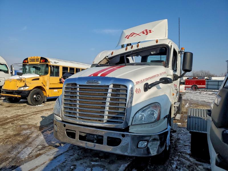 95933895 :رقم المزاد ، 3AKJGEDV8GSGV3851 vin ، 2016 Freightliner Cascadia مزاد بيع