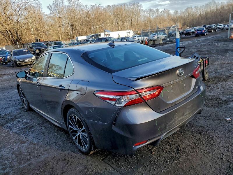 97048225 :رقم المزاد ، 4T1G11AK9LU919943 vin ، 2020 Toyota Camry مزاد بيع