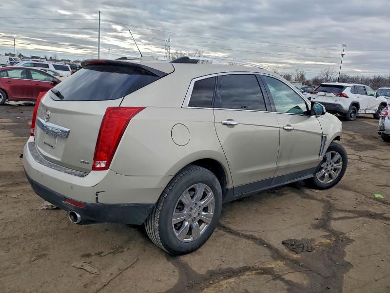 97787995 :رقم المزاد ، 3GYFNBE3XFS639377 vin ، 2015 Cadillac Srx Luxury مزاد بيع