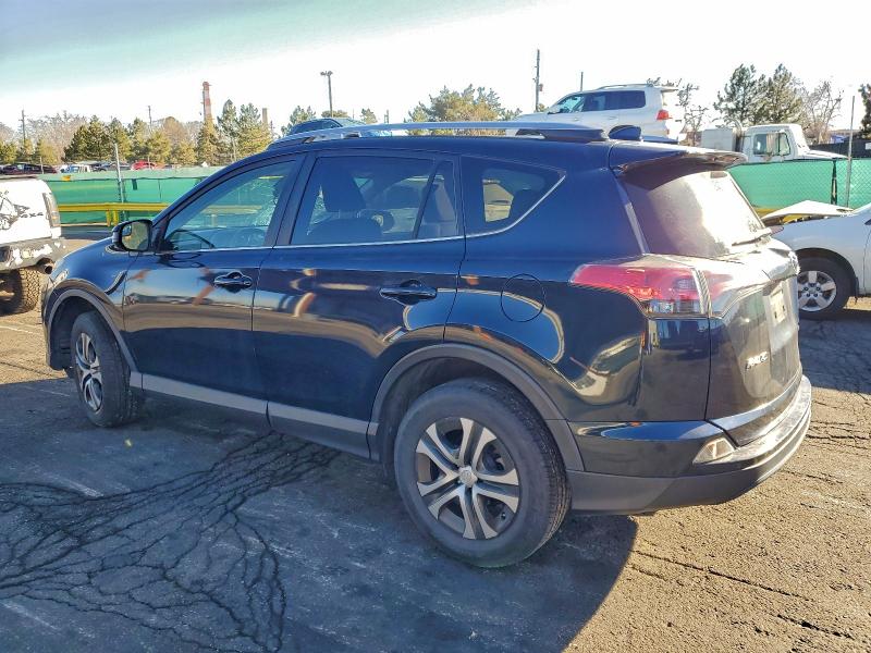 2018 Toyota Rav4 Le მანქანა იყიდება აუქციონზე, vin: JTMBFREV7JJ729415, აუქციონის ნომერი: 98959765